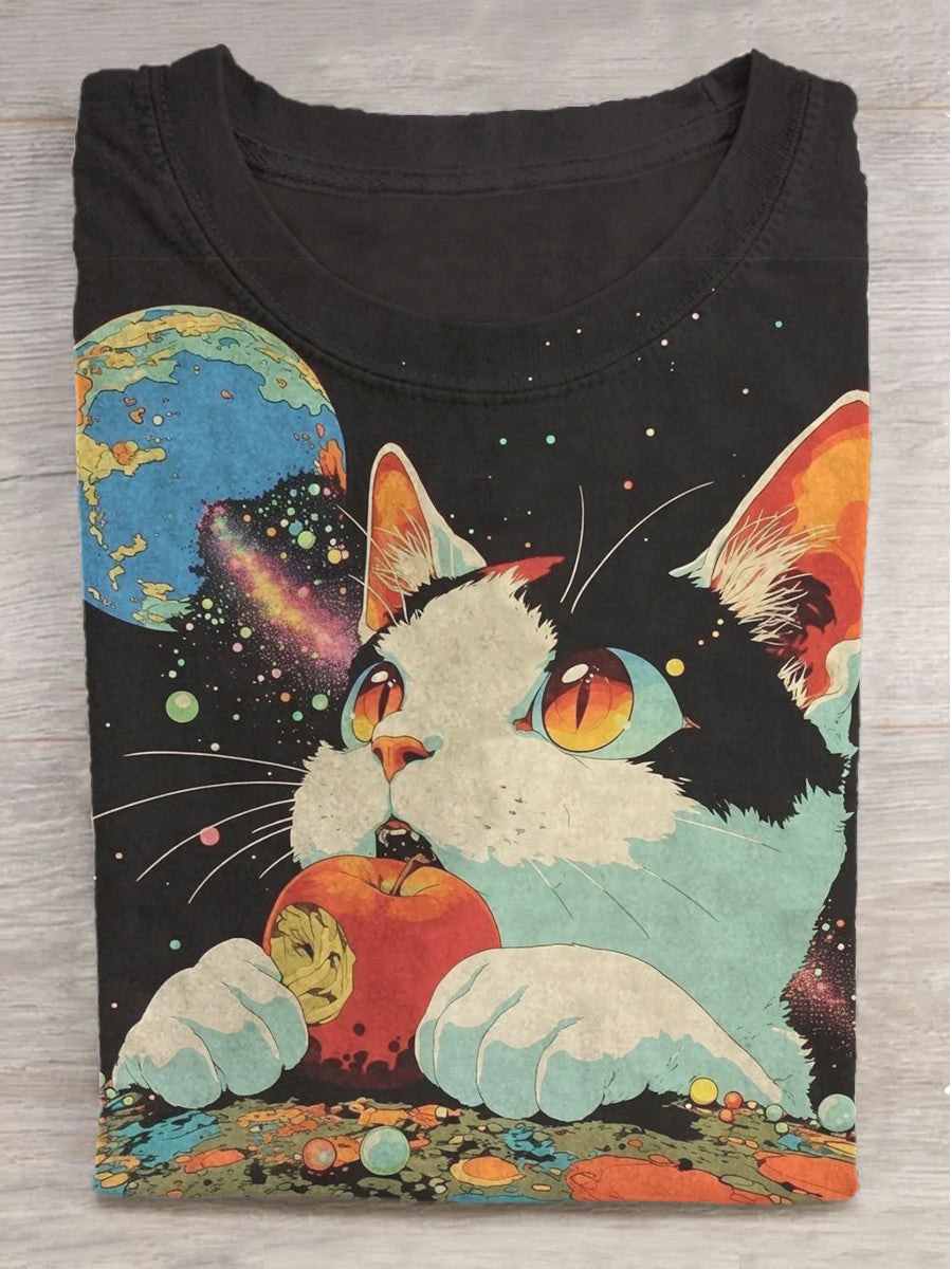 Fantasy Universe Black Cat and Apple Print Round Neck Short Sleeve T-Shirt