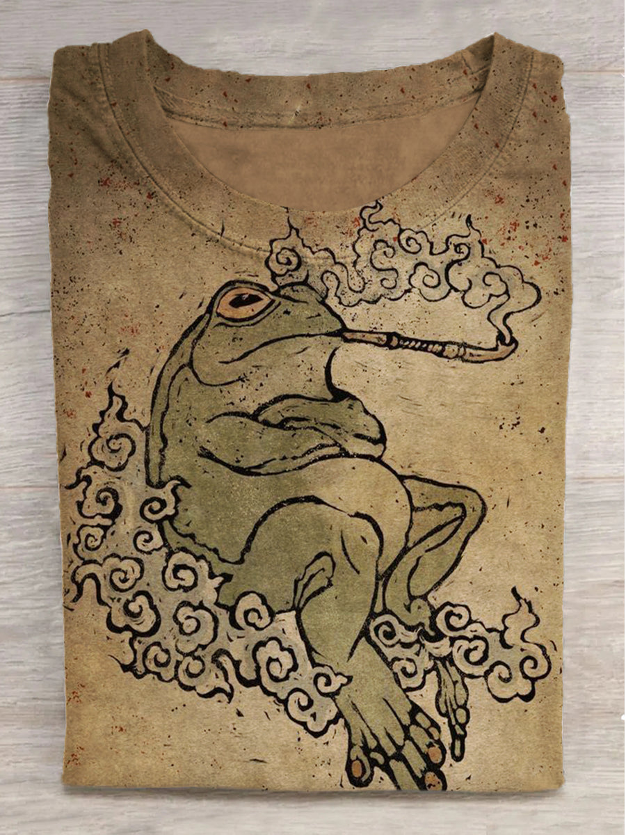 Smoking Frog in the Clouds Printed Round Neck Short Sleeve T-Shirt