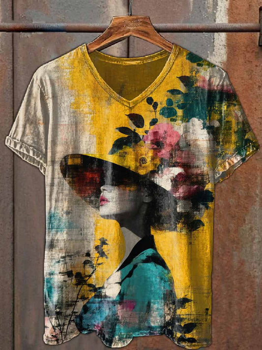 Retro Graffiti Print Casual V-Neck T-Shirt