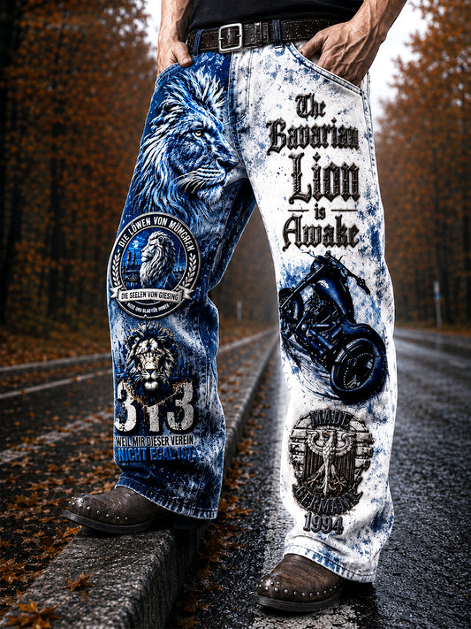Herren-Hose im Casual-Stil mit deutschem Slogan und Patchwork-Print