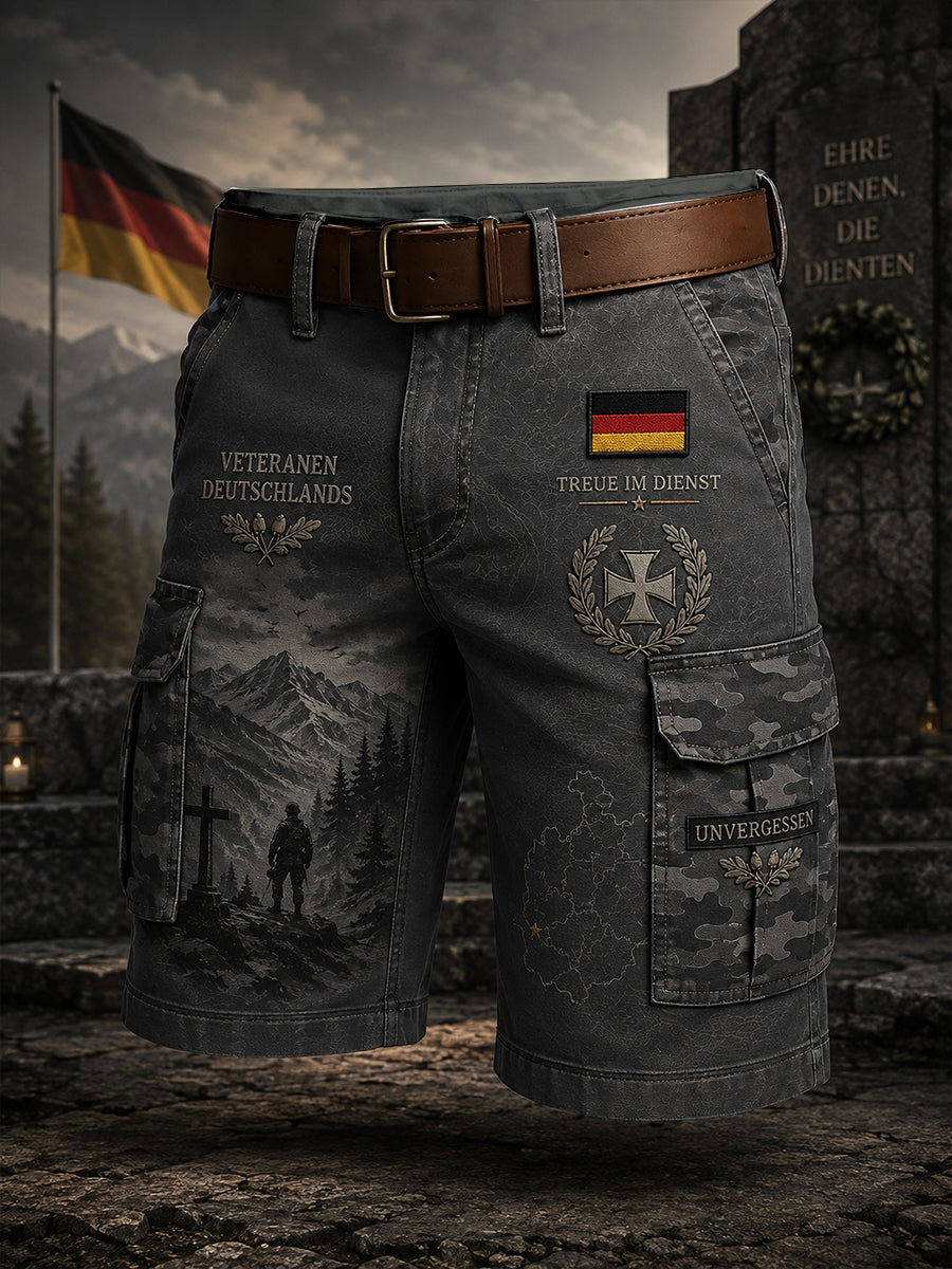 Herren-Cargo-Kurzhose mit grafischem, vom Vintage-Militärstil inspiriertem Print