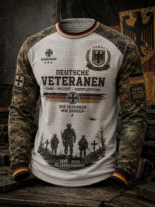 Herren-Vintage-Waffelstrick-Langarm-T-Shirt mit Camouflage-Print im Militärstil
