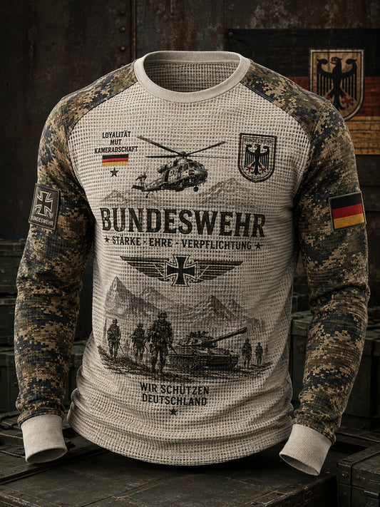 Herren-Vintage-Waffelstrick-Langarm-T-Shirt mit Camouflage-Print im Militärstil