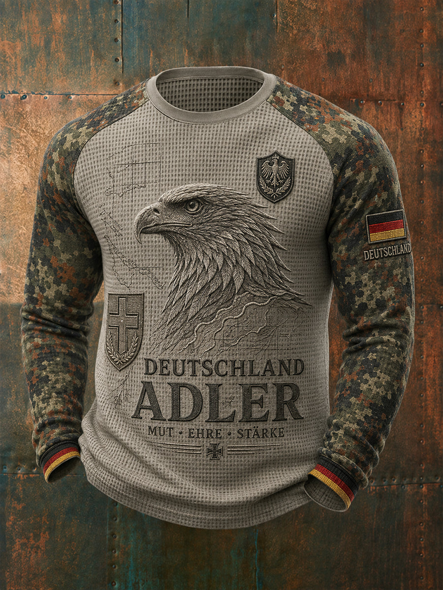 Herren-Top in Camouflage-Optik mit Waffelstruktur, Raglanärmeln und langen Ärmeln – Veteranengedenken