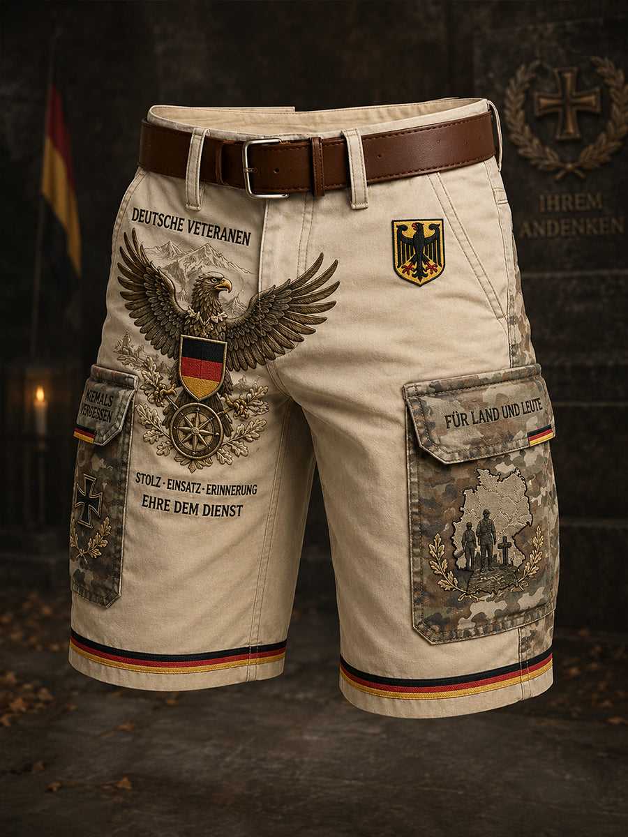 Herren-Vintage-Camouflage-Utility-Shorts mit gedruckter Veteranen-Gedenktafel