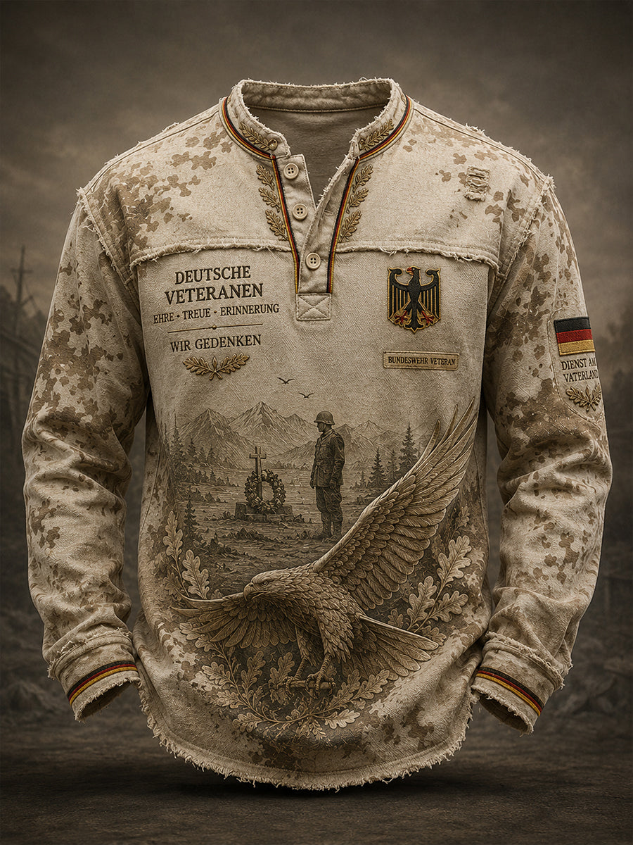 Herren-Longsleeve mit Camouflage-Print zum Gedenken an Veteranen