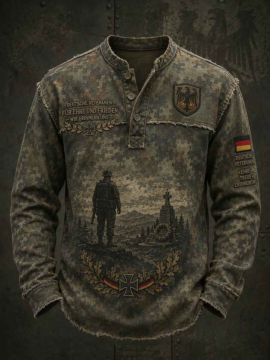 Herren-Top in Vintage-Stil mit Militär-Camouflage-Print und langen Ärmeln