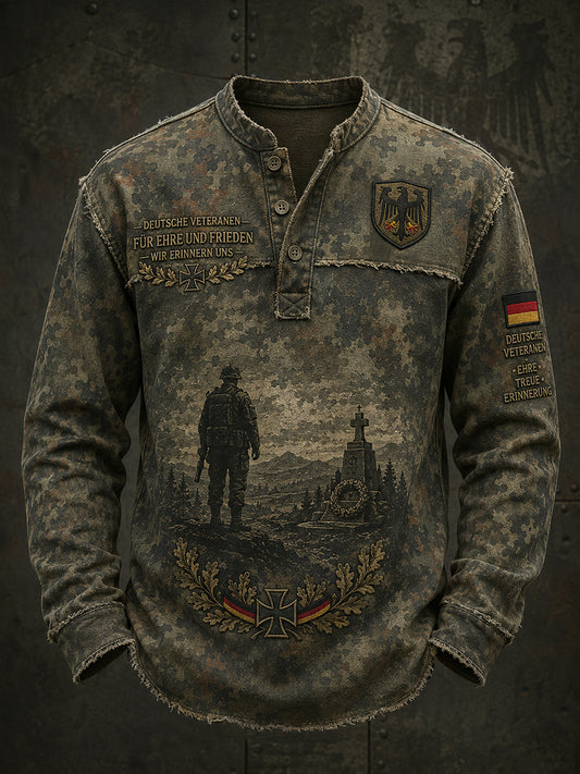 Herren-Top in Vintage-Stil mit Militär-Camouflage-Print und langen Ärmeln