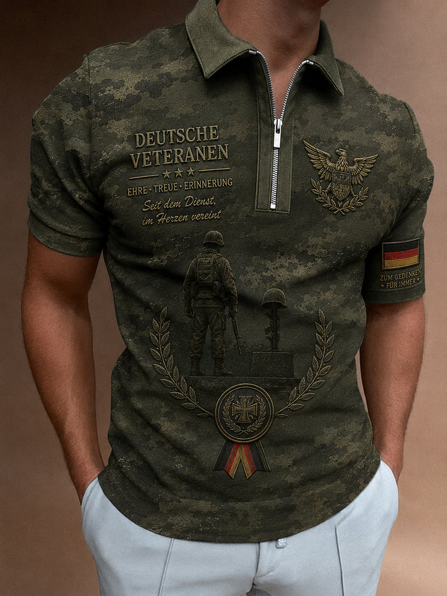 Herren-Poloshirt mit kurzen Ärmeln und durchgehendem Reißverschluss vorn, mit Vintage-Camouflage- und Militär-Style-Prints