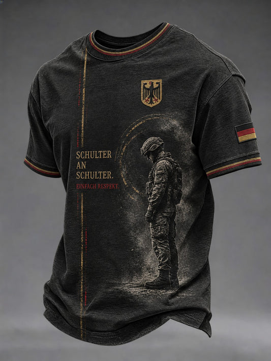 Herren-T-Shirt mit Deutschland-Volkstrauertag-Print