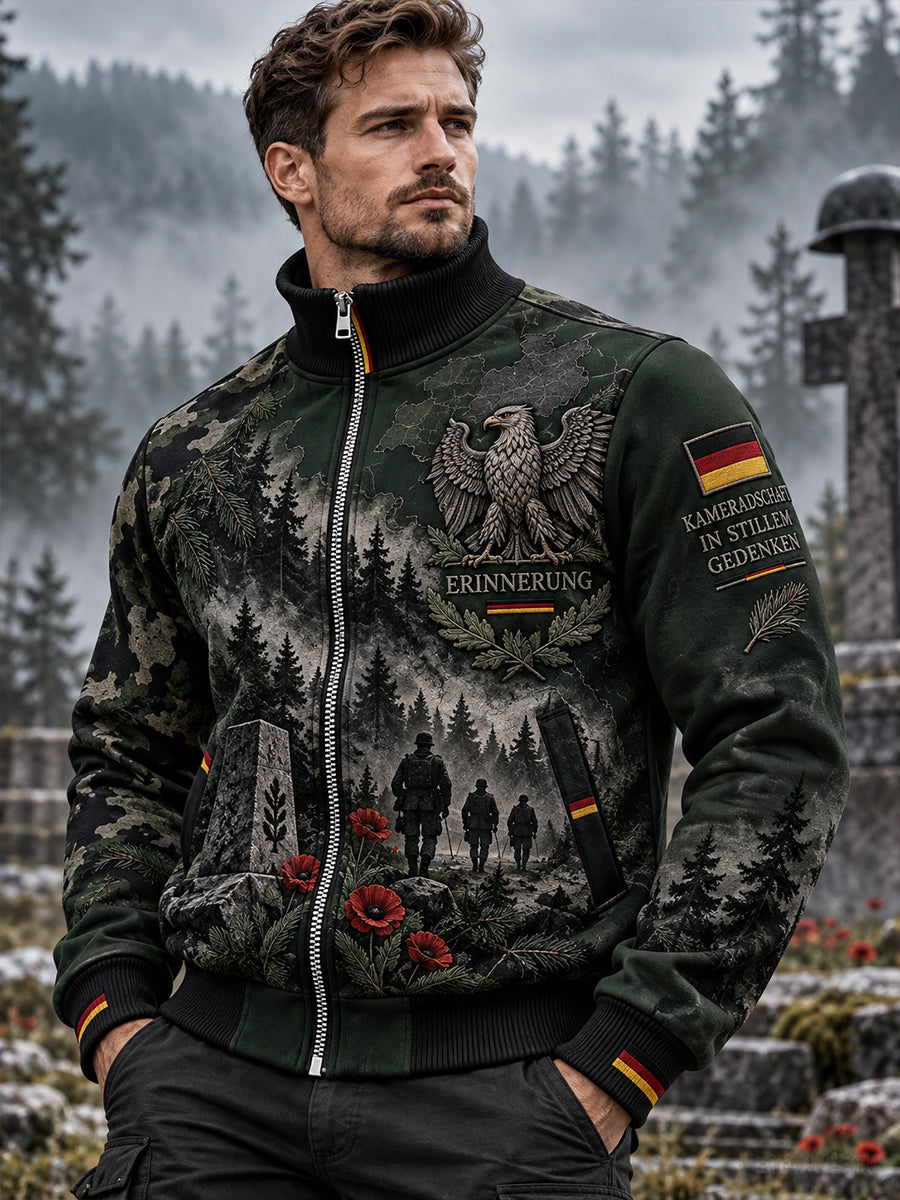 Herren-Jacke mit Grafikdruck und hoher Kragenpartie zum Gedenken an Veteranen