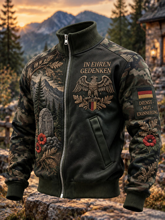 Herren-Jacke mit hohem Kragen und Veteranen-Gedenkmotiv